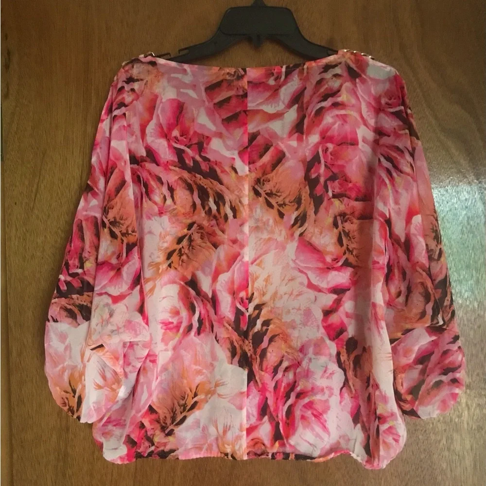 Jennifer Lopez Ladies Blouse - Picture 3 of 6